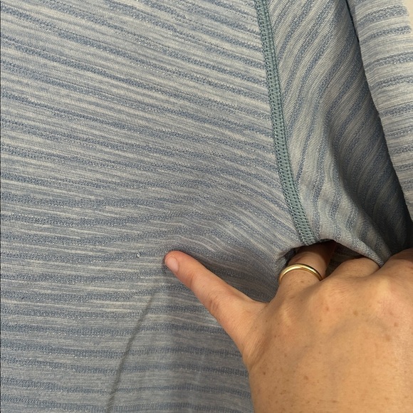 Lululemon Metal Vent Breathable Short Sleeve XL striped ombré - Picture 6 of 8